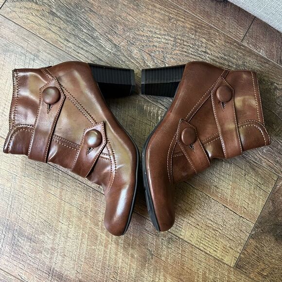 Naturalizer Marloe Brown Distressed Booties - 8M women - Picture 5 of 16